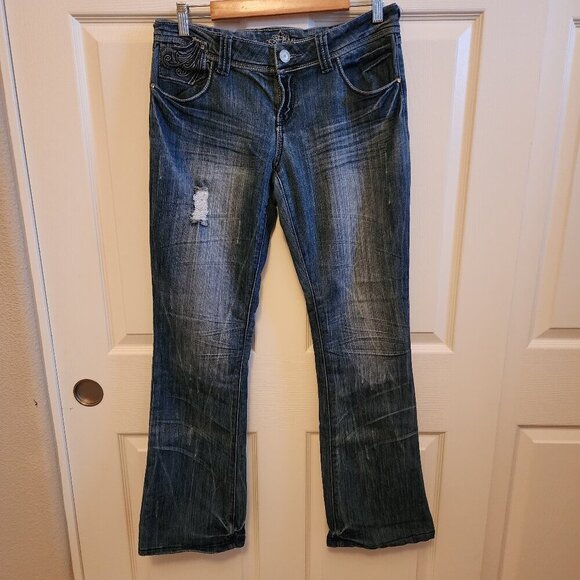 Almost Famous Denim - Almost Famous Destructed Jeans Size 11